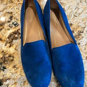 VIONIC flats size 10